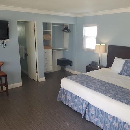 Carousel Beach Inn Fort Myers Beach Exterior foto